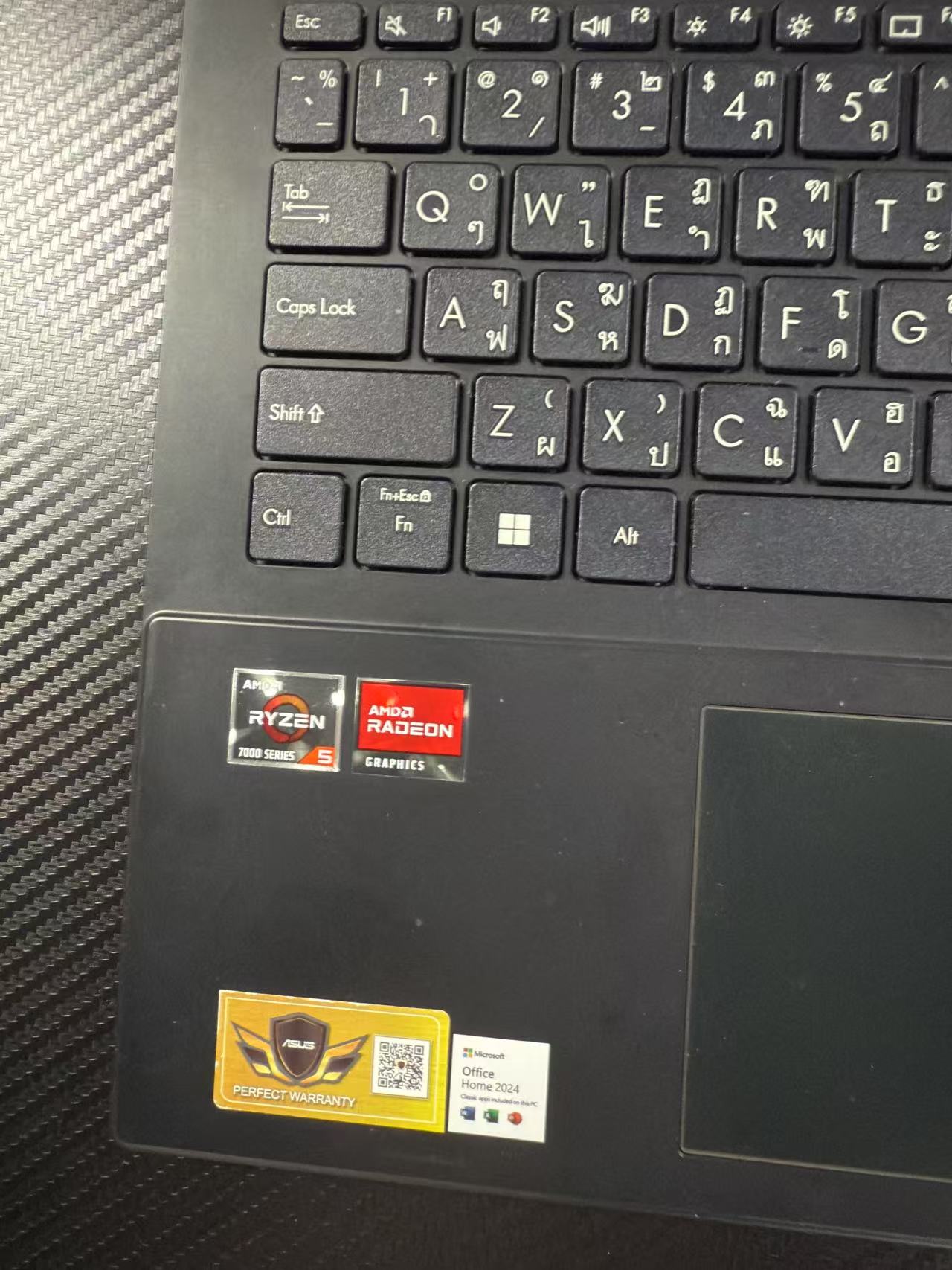 准新机 笔记本华硕 Vivobook DDR5 16GB M.2 512GB 5.6 英寸 FHD 显示屏笔记本