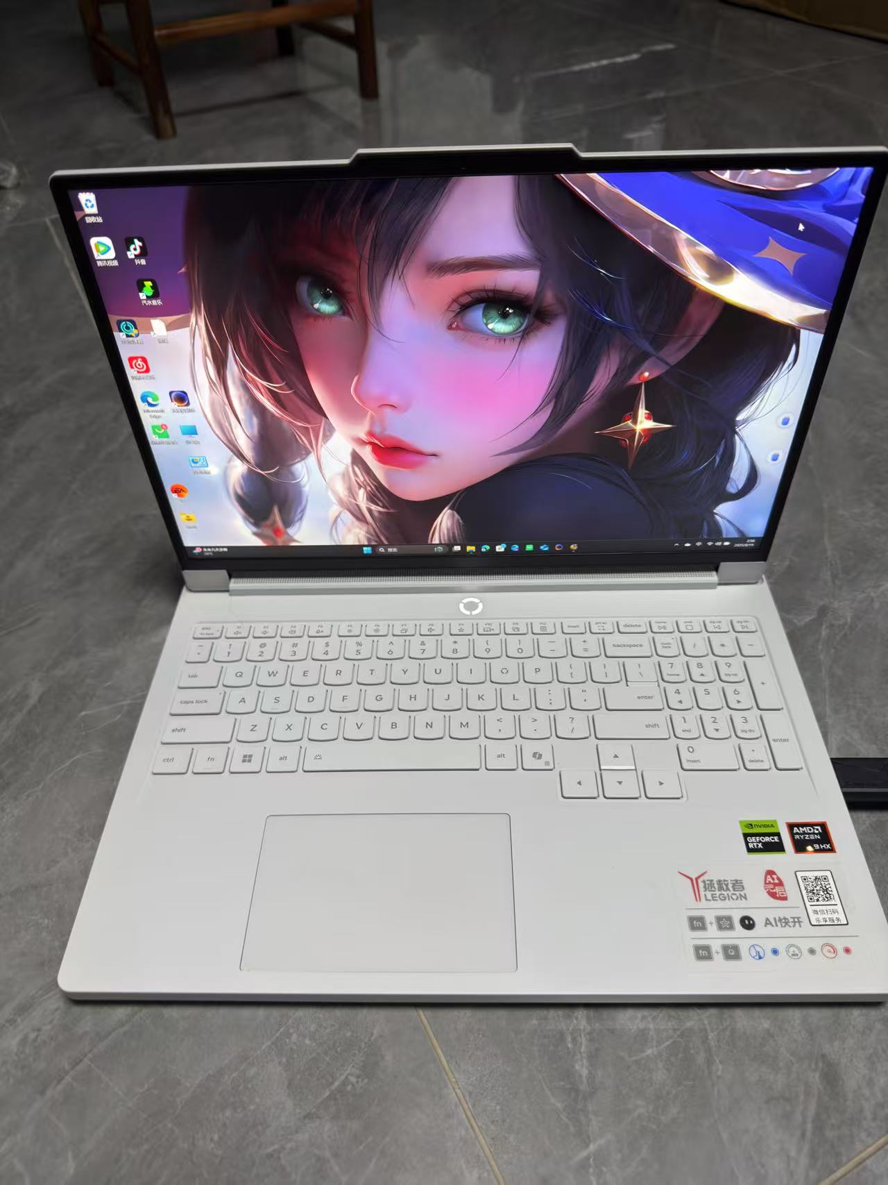 准新 联想 拯救者R7000P 2025(锐龙9 8945HX/32GB/1TB/RTX5070) 泰国现货笔记本电脑 游戏本 AI笔记本