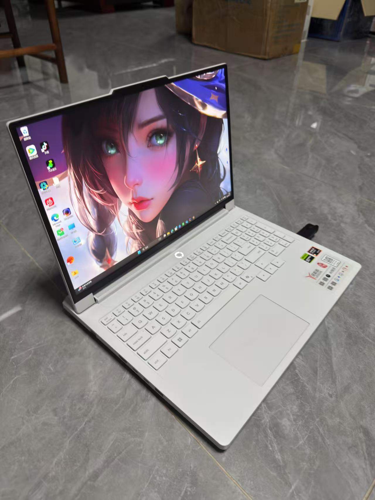 准新 联想 拯救者R7000P 2025(锐龙9 8945HX/32GB/1TB/RTX5070) 泰国现货笔记本电脑 游戏本 AI笔记本