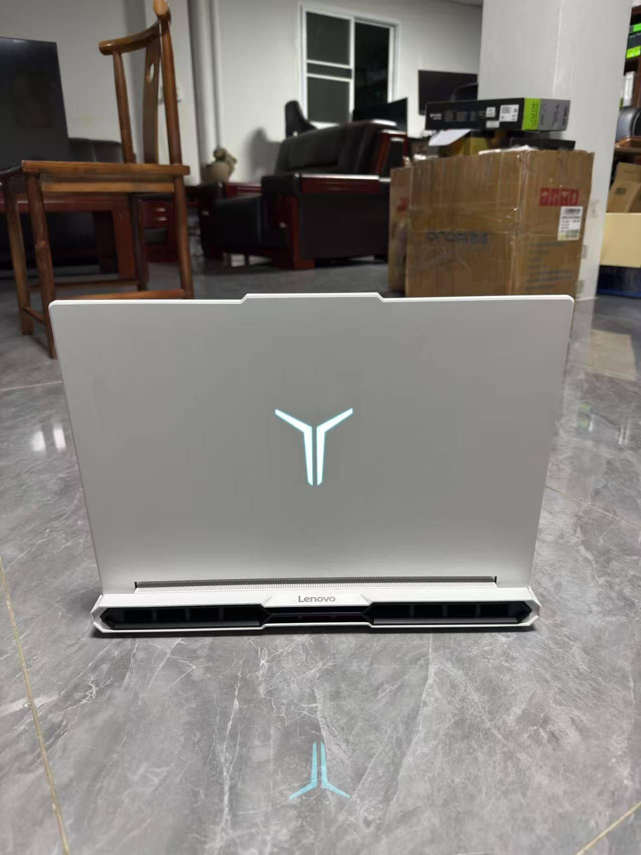 准新 联想 拯救者R7000P 2025(锐龙9 8945HX/32GB/1TB/RTX5070) 泰国现货笔记本电脑 游戏本 AI笔记本