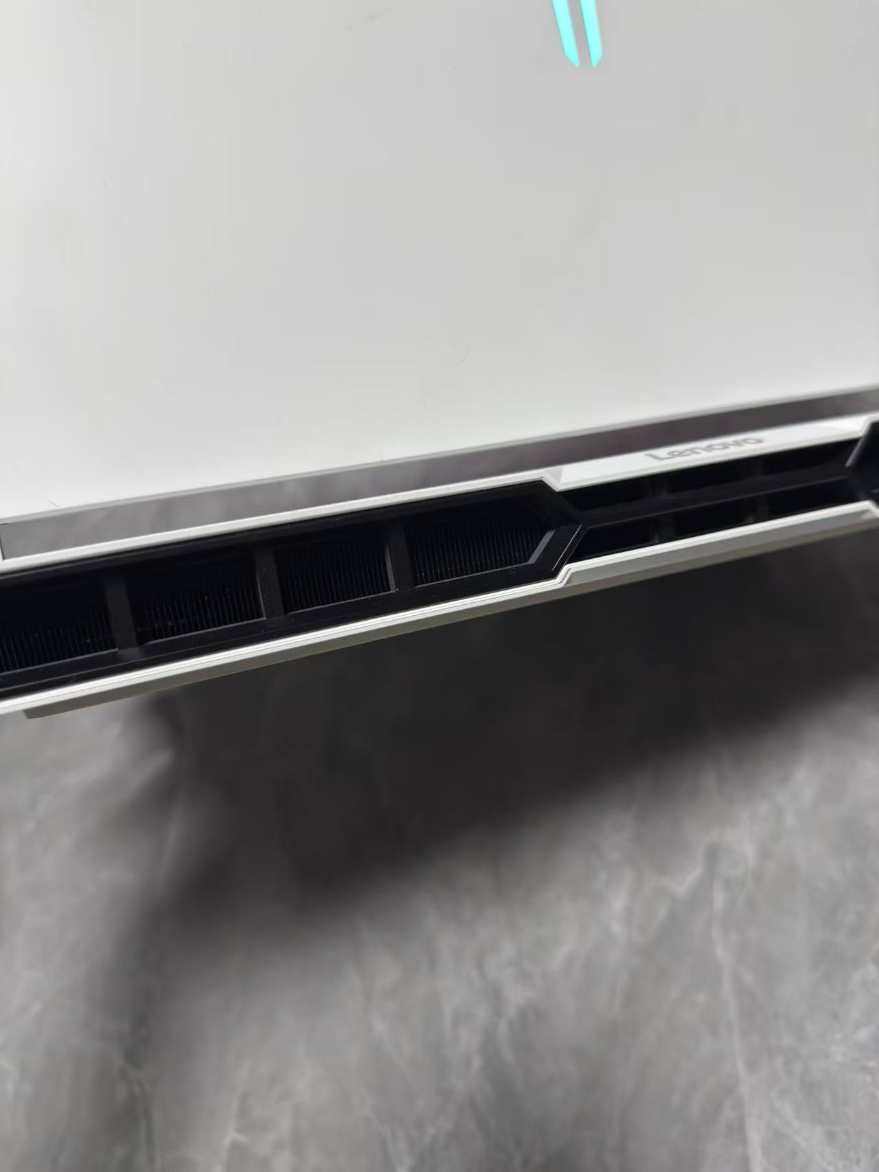 准新 联想 拯救者R7000P 2025(锐龙9 8945HX/32GB/1TB/RTX5070) 泰国现货笔记本电脑 游戏本 AI笔记本