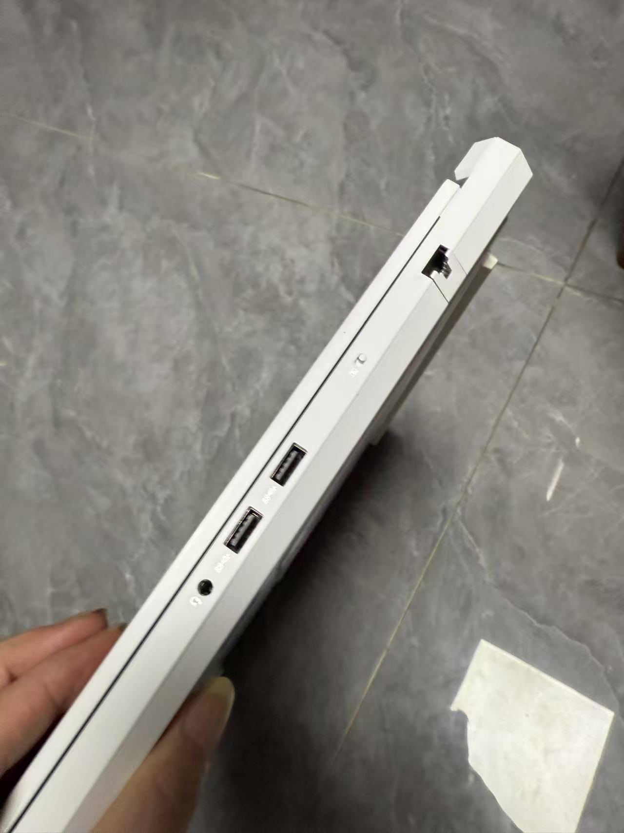 准新 联想 拯救者R7000P 2025(锐龙9 8945HX/32GB/1TB/RTX5070) 泰国现货笔记本电脑 游戏本 AI笔记本