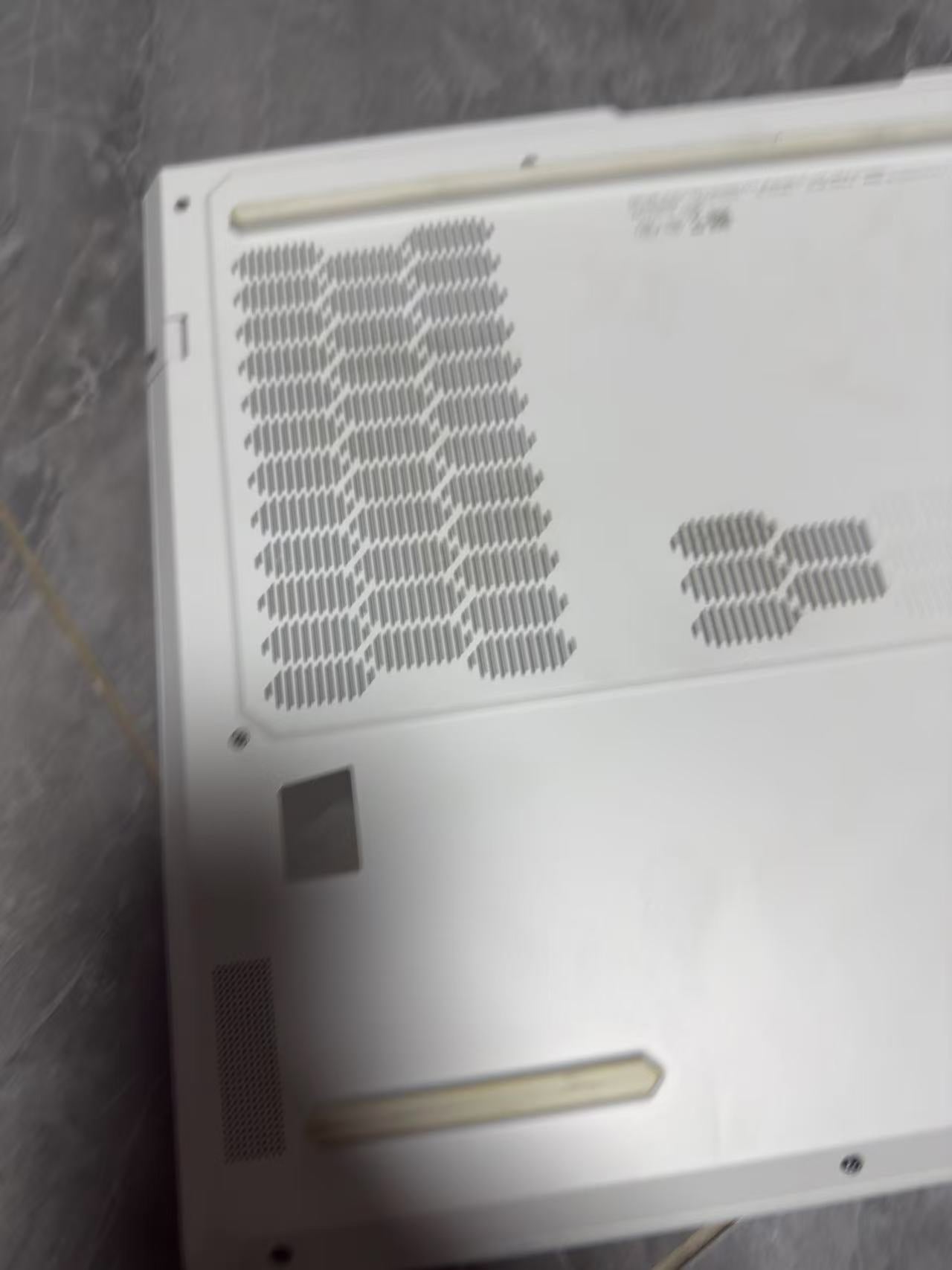 准新 联想 拯救者R7000P 2025(锐龙9 8945HX/32GB/1TB/RTX5070) 泰国现货笔记本电脑 游戏本 AI笔记本