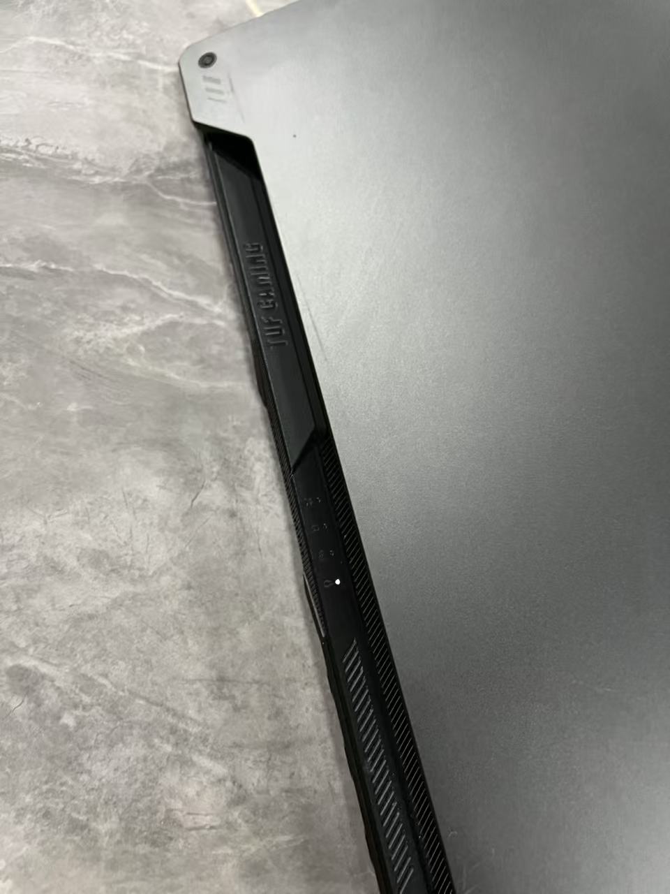 二手笔记本 华硕飞行堡垒9(i5 11400H/16GB/512GB/RTX2050第十一代英特尔酷睿i5,RTX3050 4G独显,144Hz电竞屏,背光键盘 泰国曼谷现货有2台