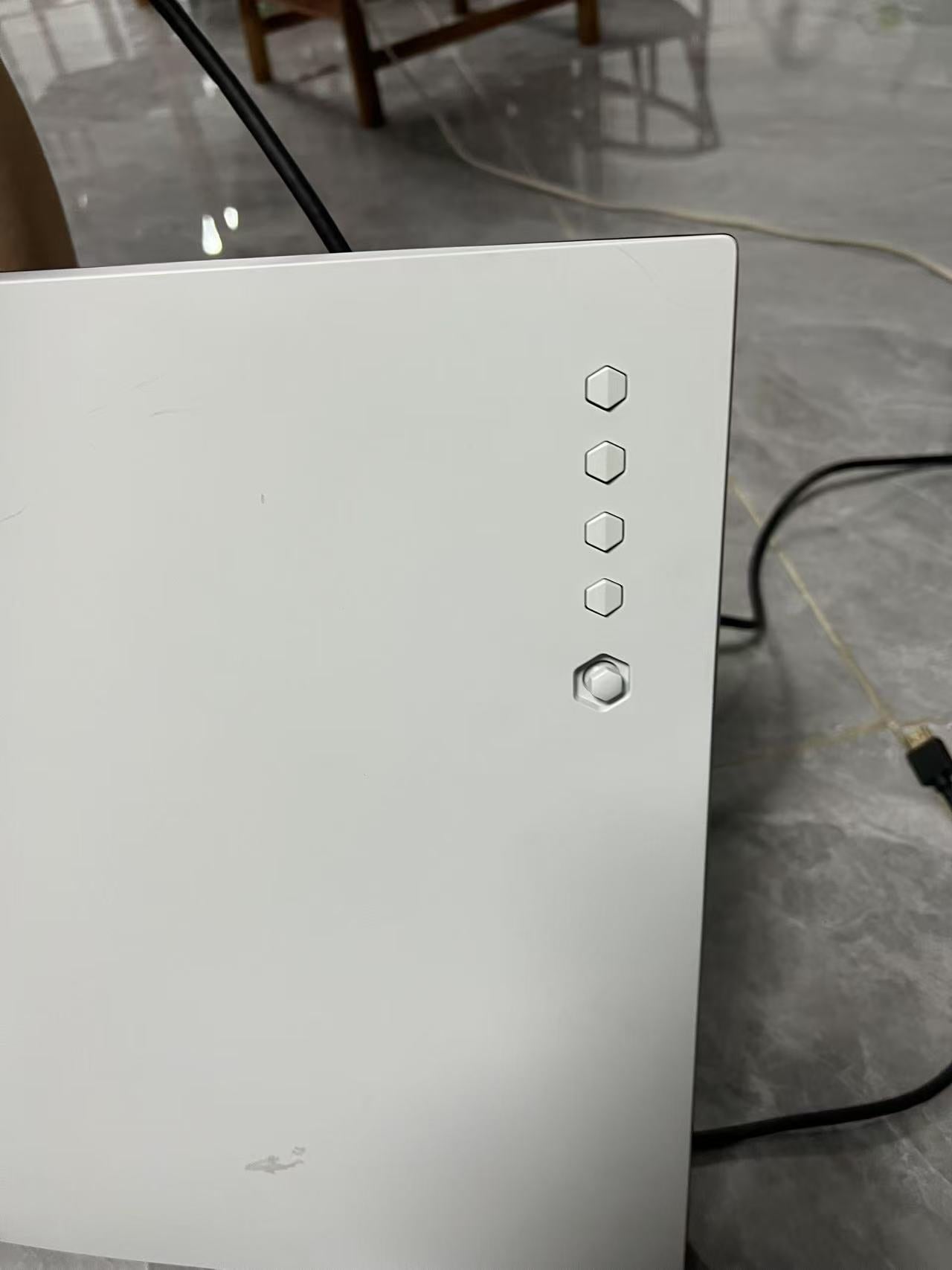 二手显示器 外星人 Alienware Monitor AW3423DW 34寸4K175HZ 白色 N卡G-SYNC