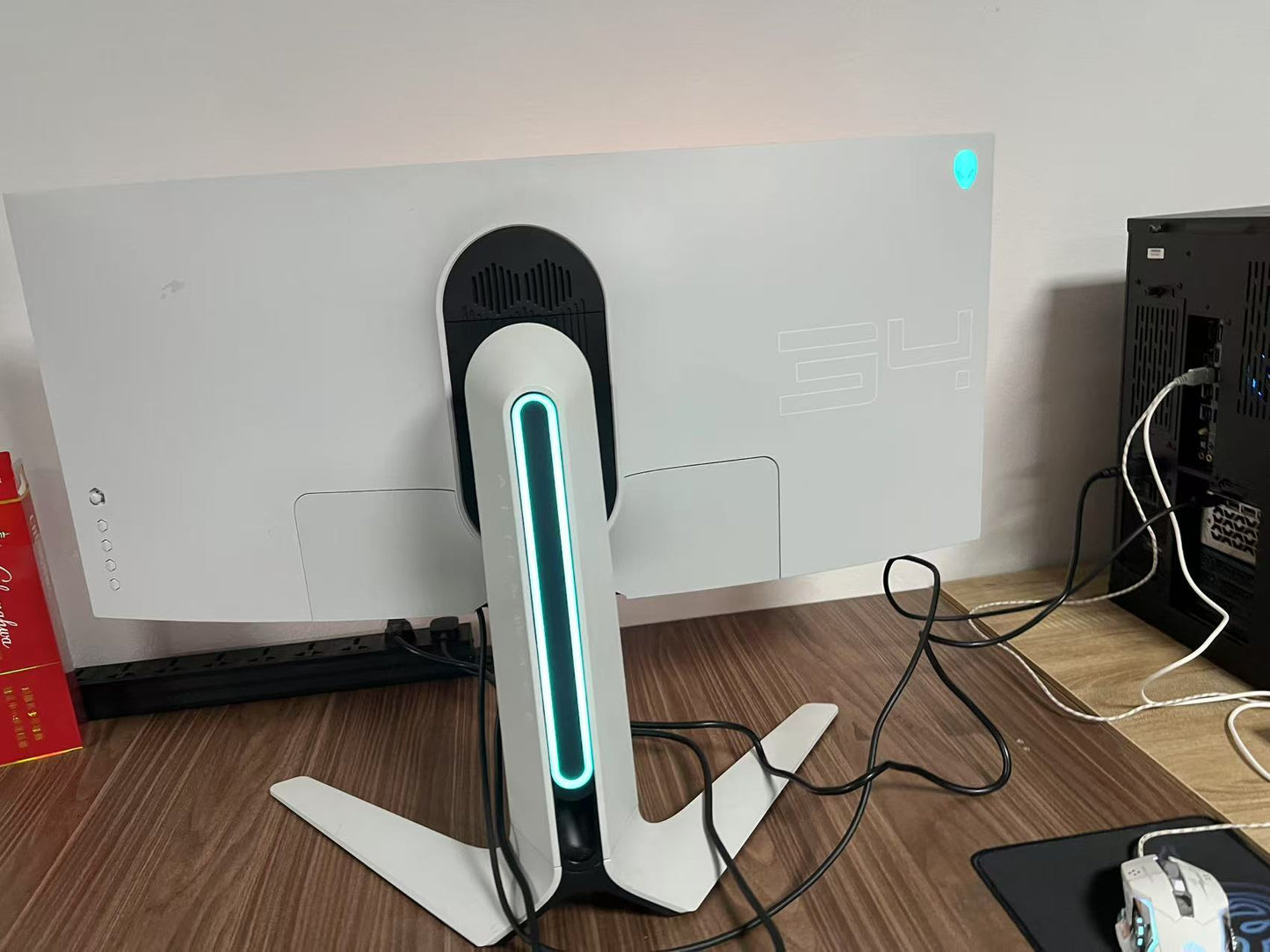 二手显示器 外星人 Alienware Monitor AW3423DW 34寸4K175HZ 白色 N卡G-SYNC