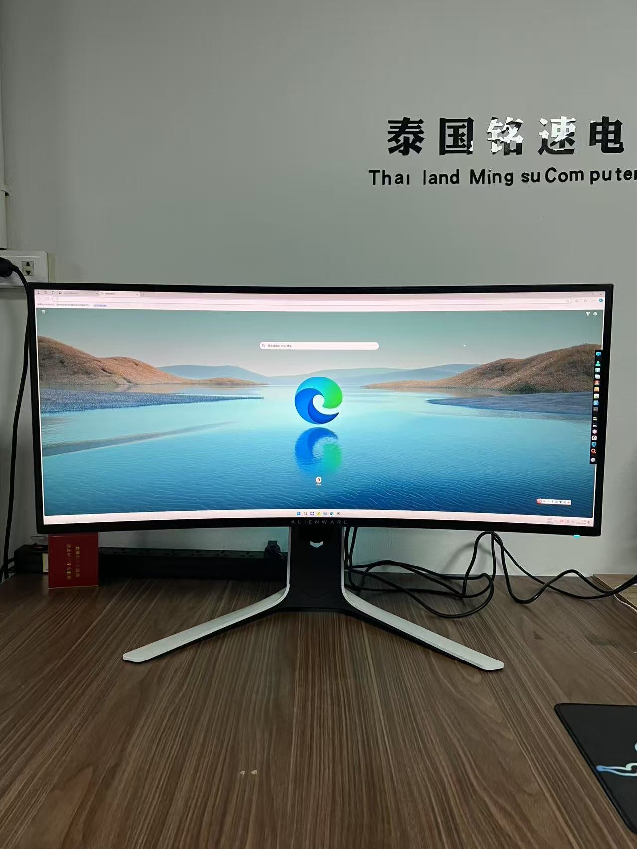 二手显示器 外星人 Alienware Monitor AW3423DW 34寸4K175HZ 白色 N卡G-SYNC