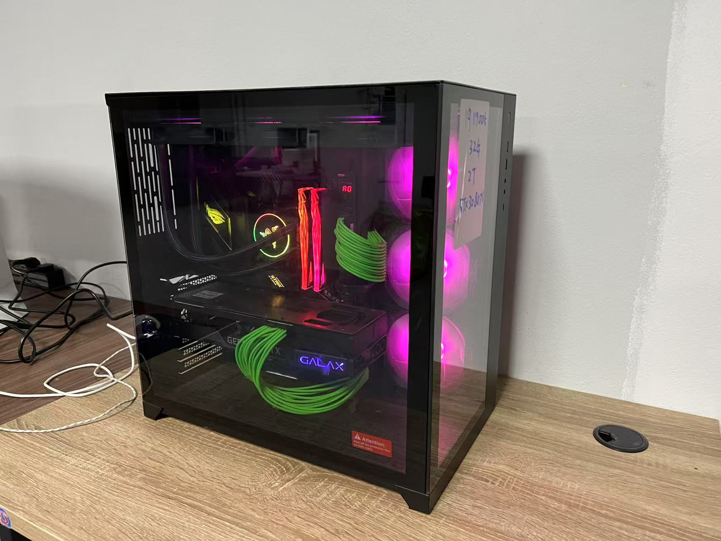 二手准新机 雷蛇版包豪斯o11酷睿i9-11900K 影驰RTX3080TI 12G RAM 32G WD2T 雷蛇360水冷 包豪斯海景房