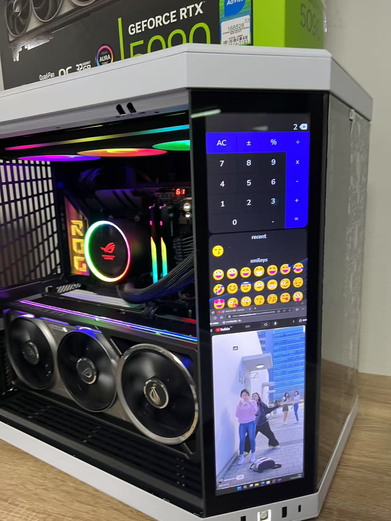 华硕ROG RYZEN 9 9950X3D X870 RTX5090 32GB ASUS ROG ASTRAL O32G 电脑主机