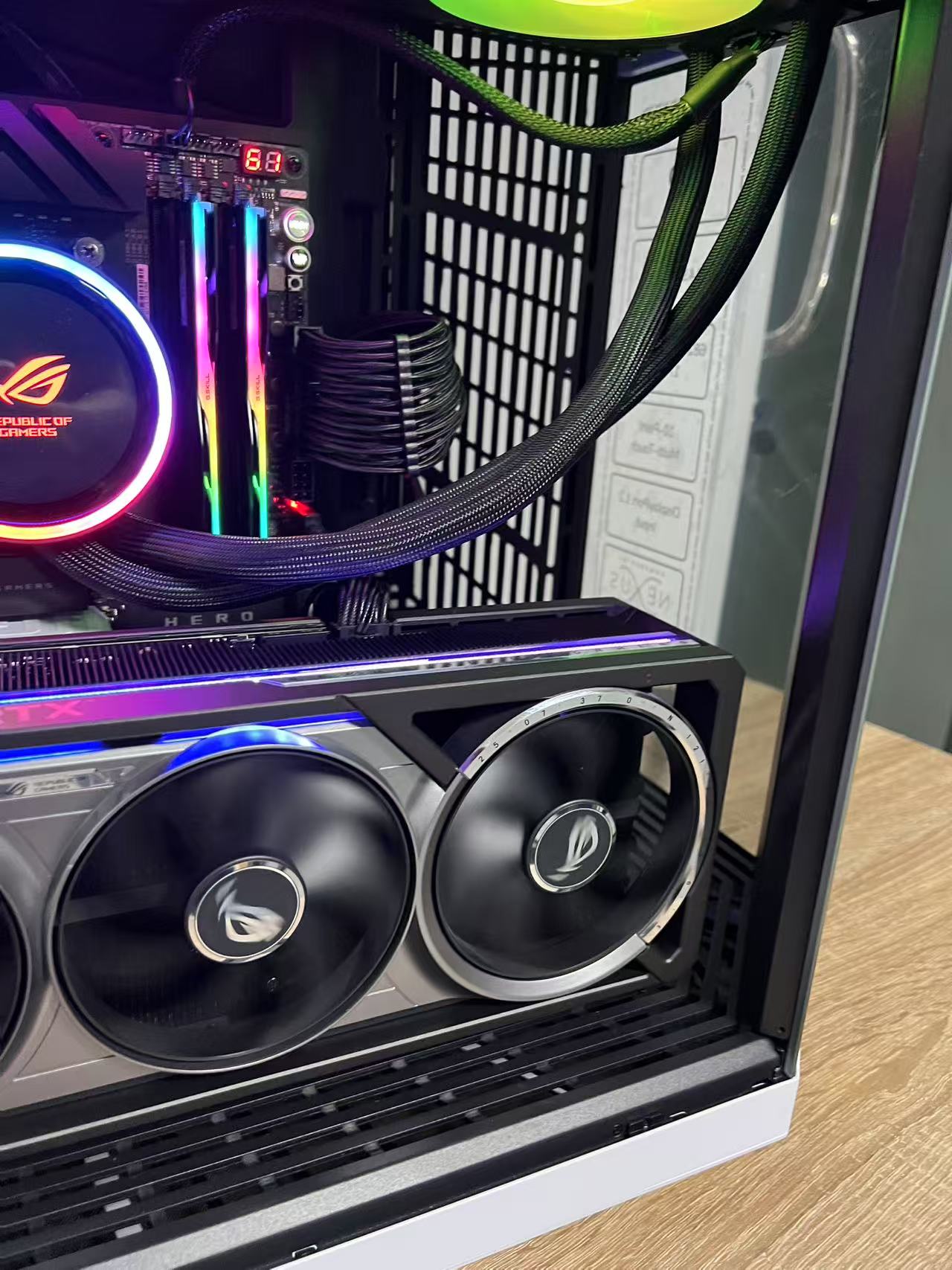 华硕ROG RYZEN 9 9950X3D X870 RTX5090 32GB ASUS ROG ASTRAL O32G 电脑主机