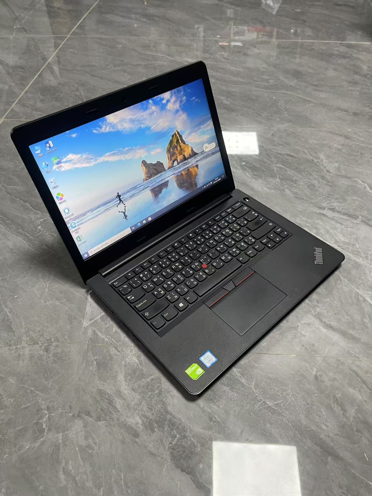 14寸联想二手酷睿 i7-7500U 内存8GB 固态硬盘256GB 联想笔记本电脑