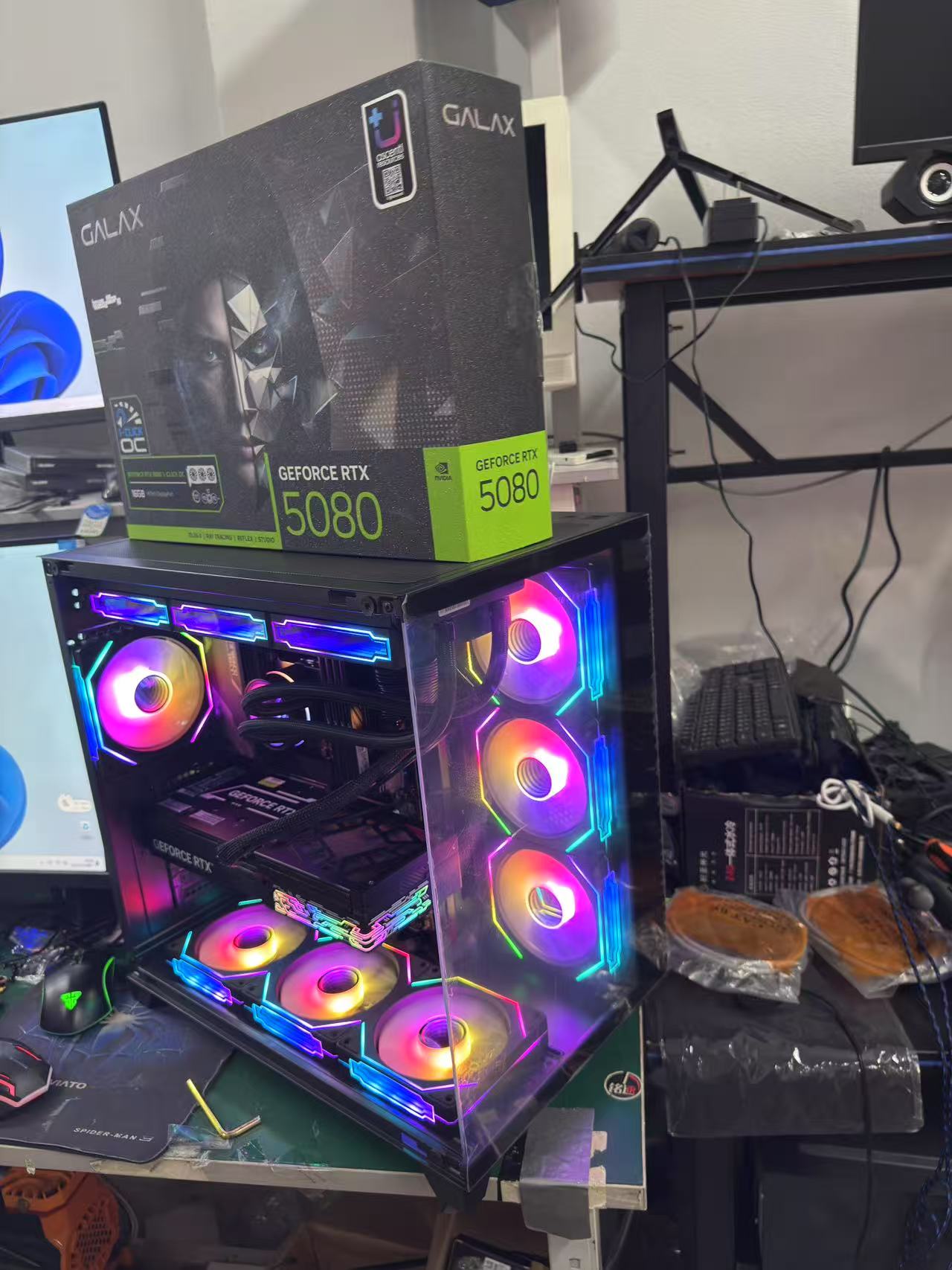 AMD RYZEN 7 9800X3D DDR5(6000)32GB B650M DDR5 RTX5080 16GB AI游戏电脑主机