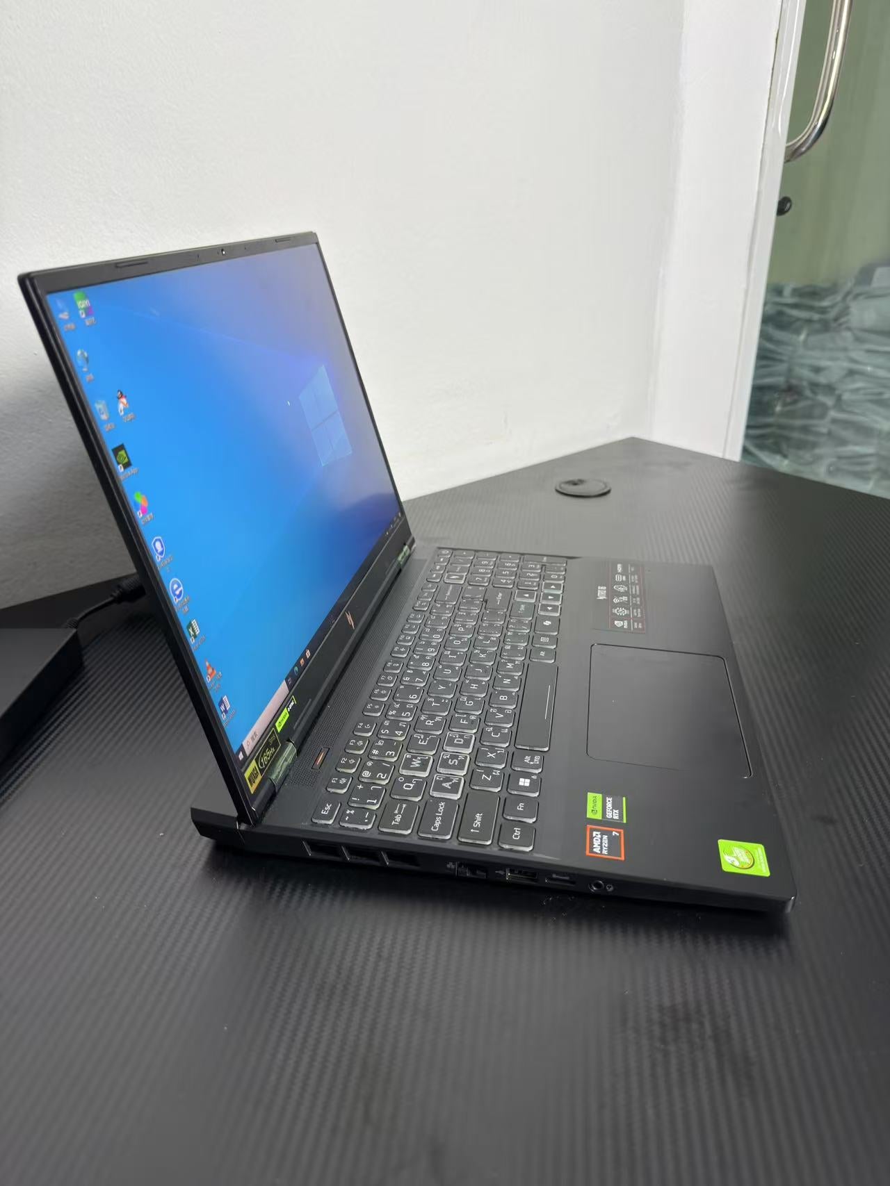 Acer/宏碁 暗影骑士·龙AMD 新锐龙 Ryzen 7 8845HS 16英寸 RTX4050独显直连高色域165Hz高刷屏2.5K游戏笔记本电脑