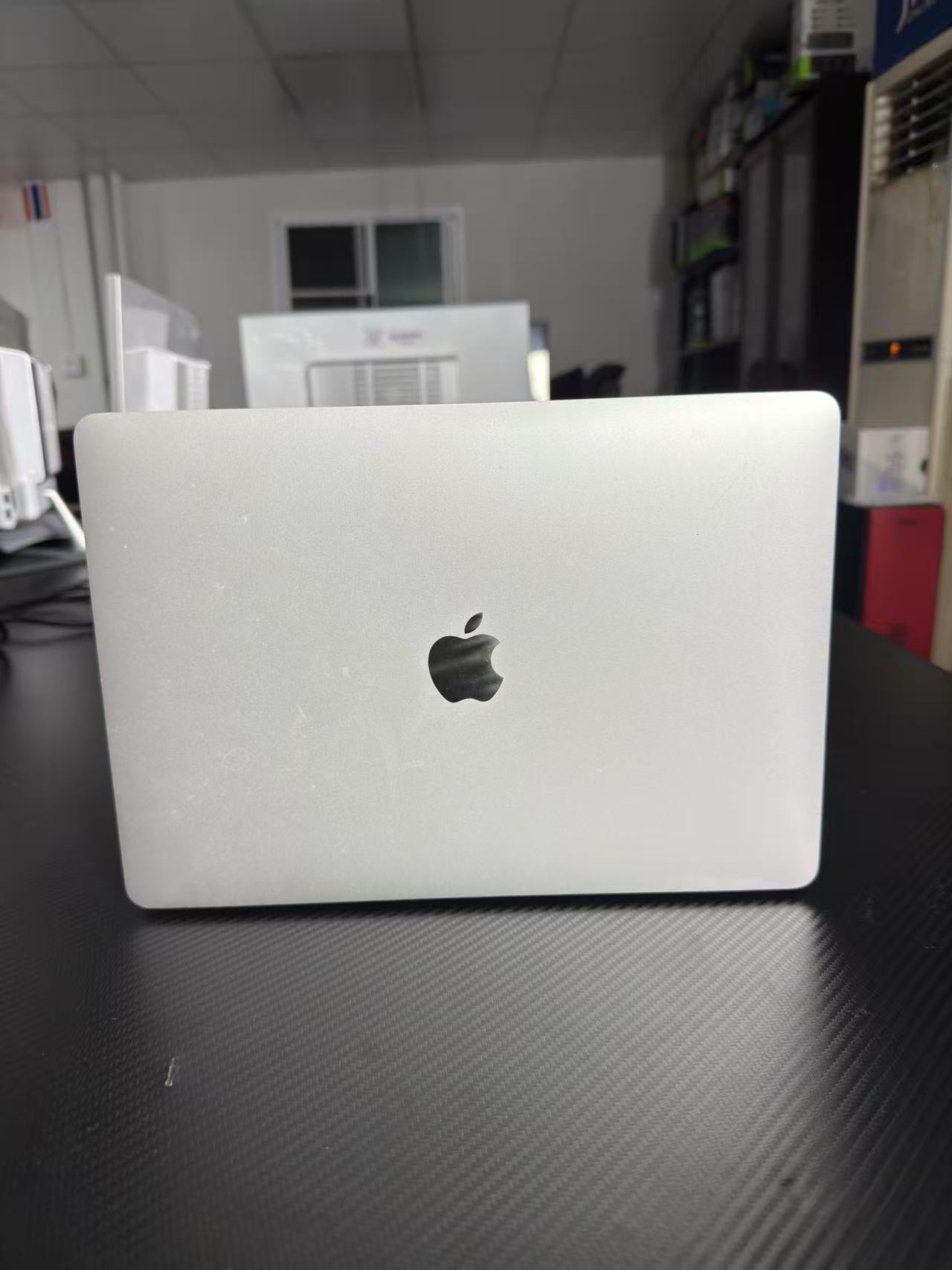 2018 MAC BOOK PRO I5 8G 256G Laptop