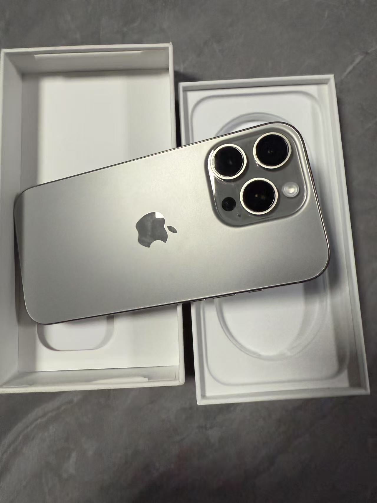 Almost new Apple iPhone 16 Pro 128GB, activated for 1 month, China-made, Thailand delivery available