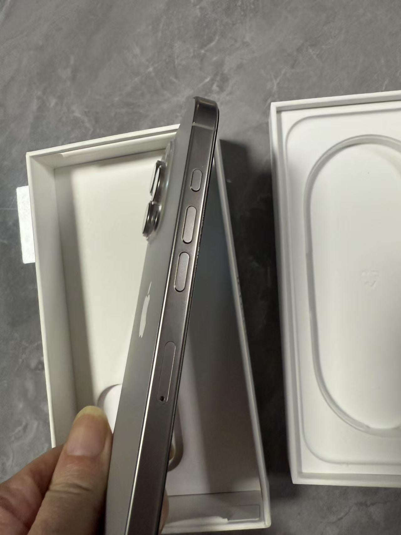Almost new Apple iPhone 16 Pro 128GB, activated for 1 month, China-made, Thailand delivery available