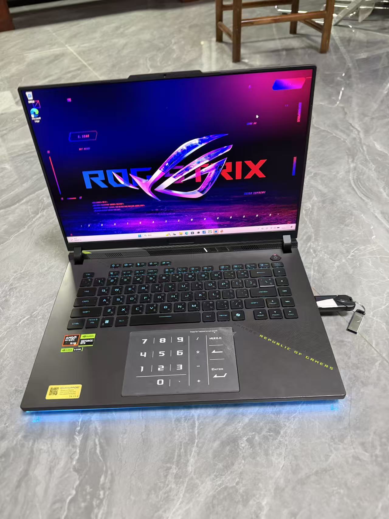 华硕ROG【泰国独家】魔霸9 锐龙9 16英寸 游戏本笔记本电脑(R9 9955HX 16G 1T RTX5060 2.5K 240Hz)