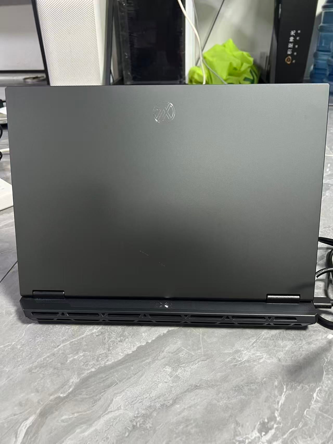 泰国准新 ASUS TX Gaming FA608UH Ryzen 7 H260 RTX5050 16GB DDR5 电竞游戏笔记本|泰国现货