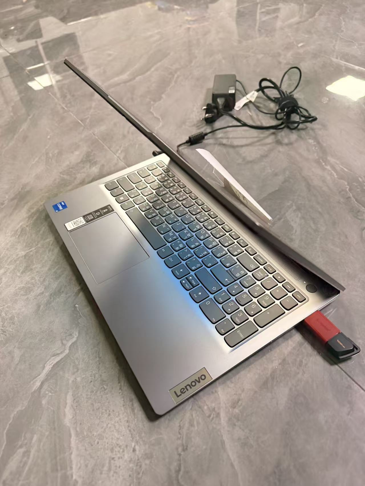 泰国准新联想Lenovo 83ER i5-12450H 16GB 512GB WiFi6 泰文键盘笔记本电脑|支持全款购买 押金出租 月租 长租