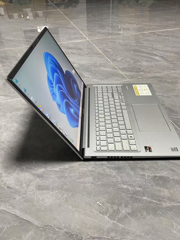泰国二手华硕笔记本电脑16寸 AMD Ryzen 7 5800H DDR4 16G m.2 512G