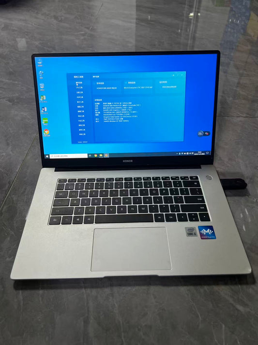 二手华为 HONOR笔记本 酷睿 i5-10210U 8GB M.2 512GB 笔记本电脑 泰国现货