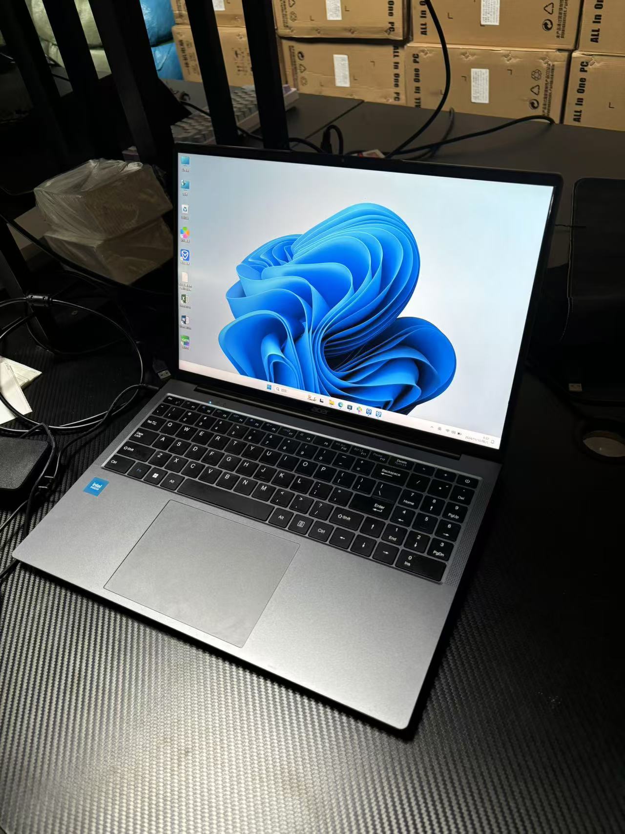 二手2025年宏碁 S16-31笔记本电脑 十三代 i3-N305  RAM 16GB M.2 SSD 512GB  13代i3 中高端笔记本电脑