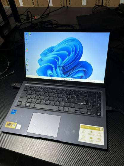 华硕15.6英寸 FHD 屏十三代笔记本电脑  Intel Core i3-1315U 内存8GB M.2 512G笔记本电脑