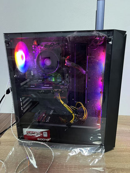准新机 AMD Ryzen 5 4500 6-Core 六核 DDR4 3200 16G M.2 256GB  技嘉 A520M  RX 6600 ( 8 GB / 蓝宝石 )