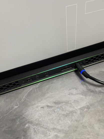 Alienware m17 R3 笔记本电脑 英特尔 Core i7-10750H 16GB 1TB RTX2070 8G游戏本 17英寸