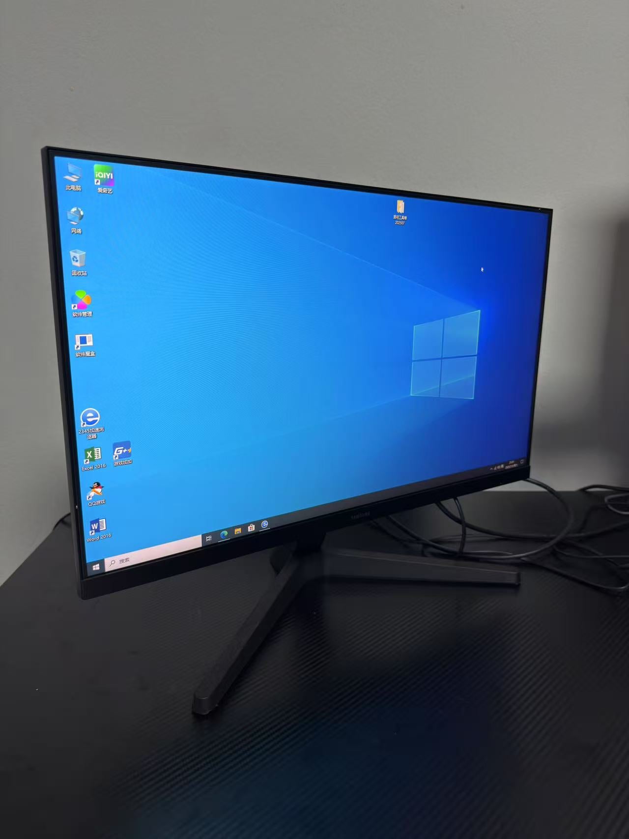 二手准新 三星24" Essential Monitor S3 S31C显示器
