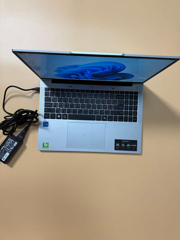 笔记本电脑 宏碁英特尔第十三代酷睿 i3-1305U  内存8GB DDR5 4800 硬盘M.2 512GB 16英寸笔记本电脑 超薄