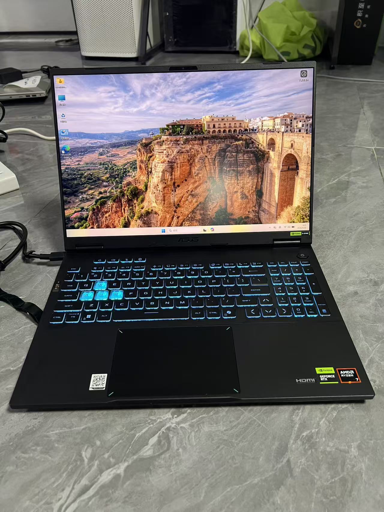 泰国准新 ASUS TX Gaming FA608UH Ryzen 7 H260 RTX5050 16GB DDR5 电竞游戏笔记本｜泰国现货
