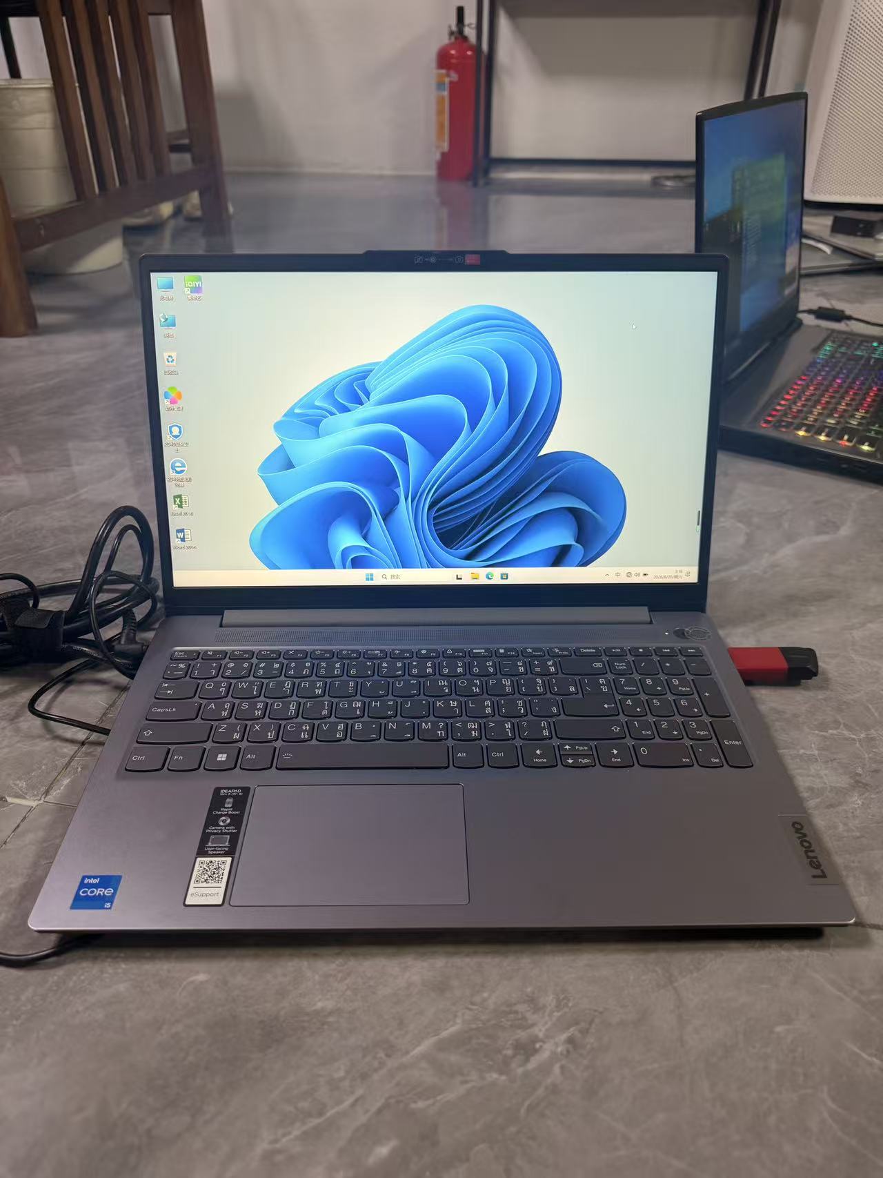 泰国联想Lenovo 83ER笔记本电脑 i5-12450H 16GB 512GB SSD 准新办公电脑｜支持出租租赁