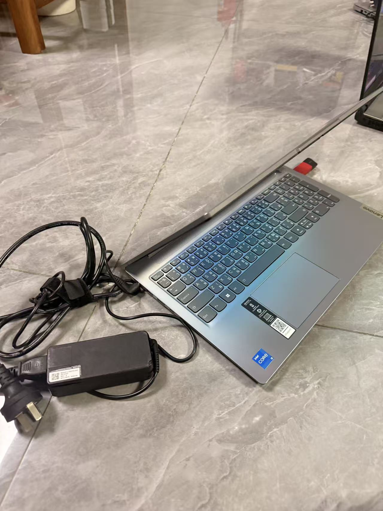 泰国联想Lenovo 83ER笔记本电脑 i5-12450H 16GB 512GB SSD 准新办公电脑｜支持出租租赁