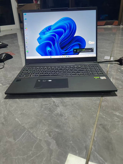 泰国机械革命蛟龙16 Ryzen 7 7435H RTX4050 16GB DDR5 512GB 电竞游戏笔记本电脑｜支持全款购买 押金出租 月租 长租