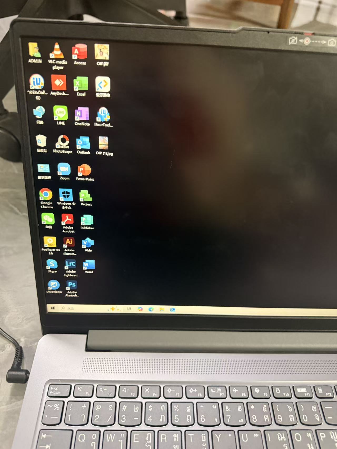 泰国准新联想Lenovo 83ER i5-12450H 16GB 512GB WiFi6 泰文键盘笔记本电脑｜支持全款购买 押金出租 月租 长租