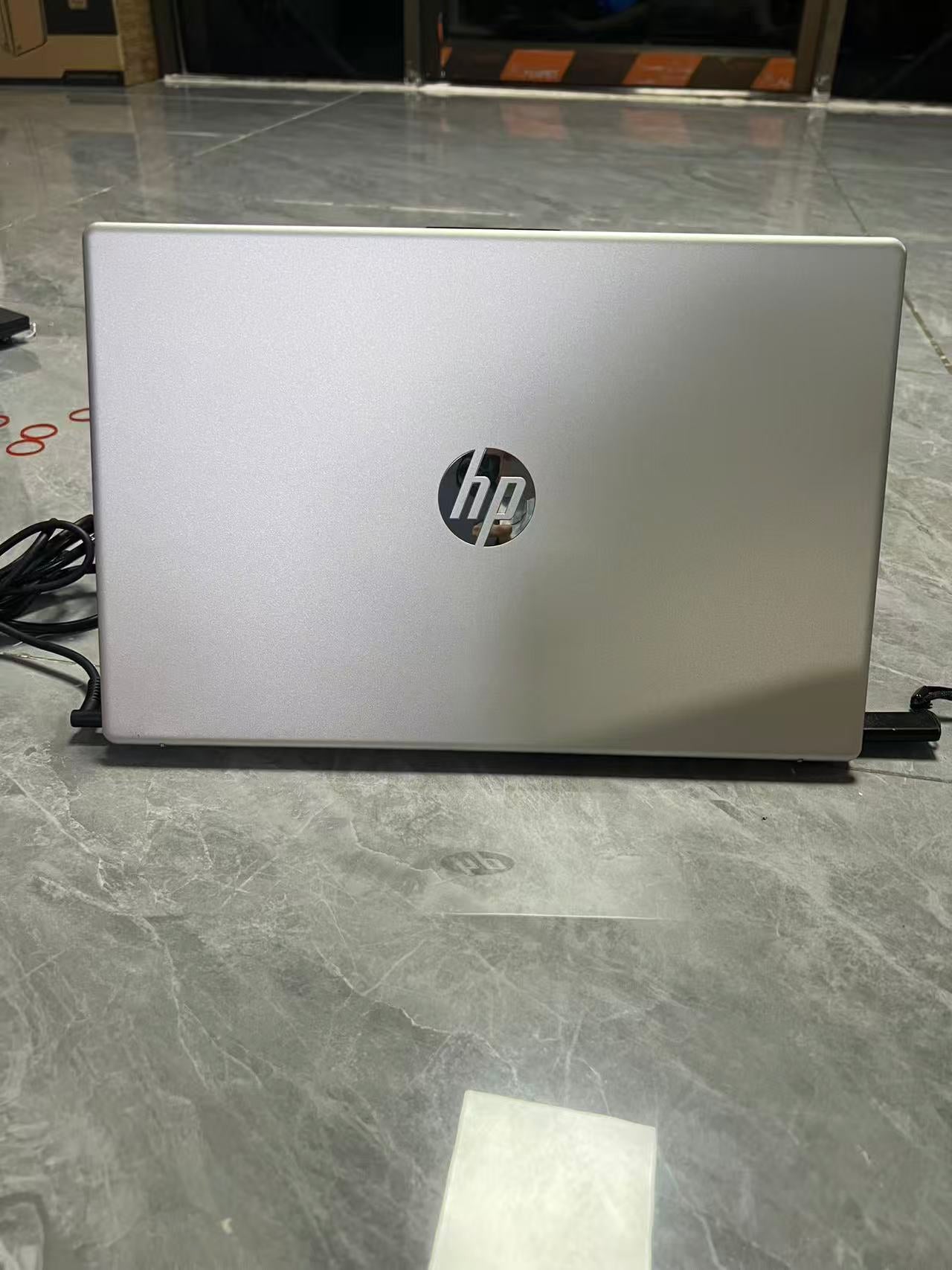 泰国准新机惠普HP 15笔记本电脑 i5-13500H 16G 512G Iris Xe 15.6英寸 支持中文系统 全款购买 押金出租 长租短租