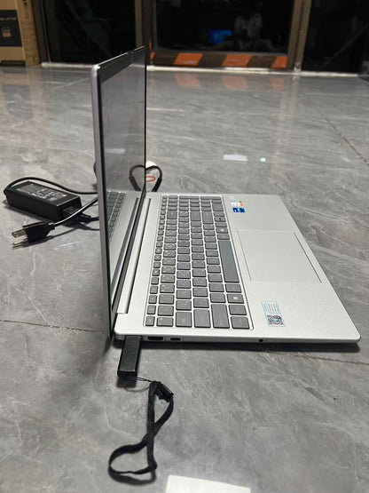 泰国准新机惠普HP 15笔记本电脑 i5-13500H 16G 512G Iris Xe 15.6英寸 支持中文系统 全款购买 押金出租 长租短租