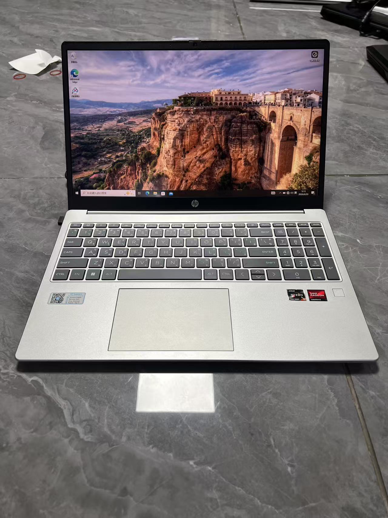 【泰国行货准新机】HP 15-fc0xxx 笔记本电脑 Ryzen 5 7520U 16GB LPDDR5 5500MHz 512GB SSD 15.3英寸 泰文键盘 支持出租