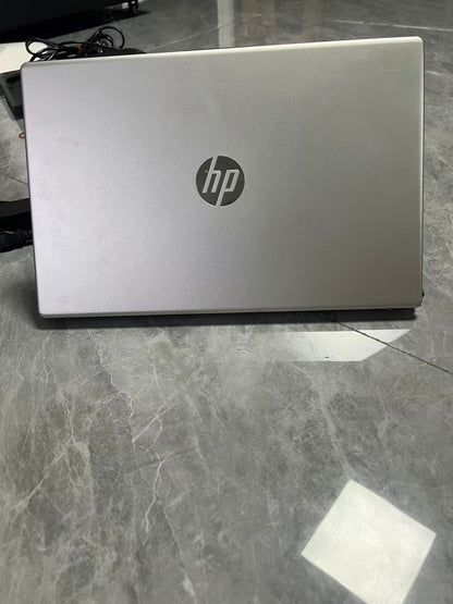 【泰国行货准新机】HP 15-fc0xxx 笔记本电脑 Ryzen 5 7520U 16GB LPDDR5 5500MHz 512GB SSD 15.3英寸 泰文键盘 支持出租