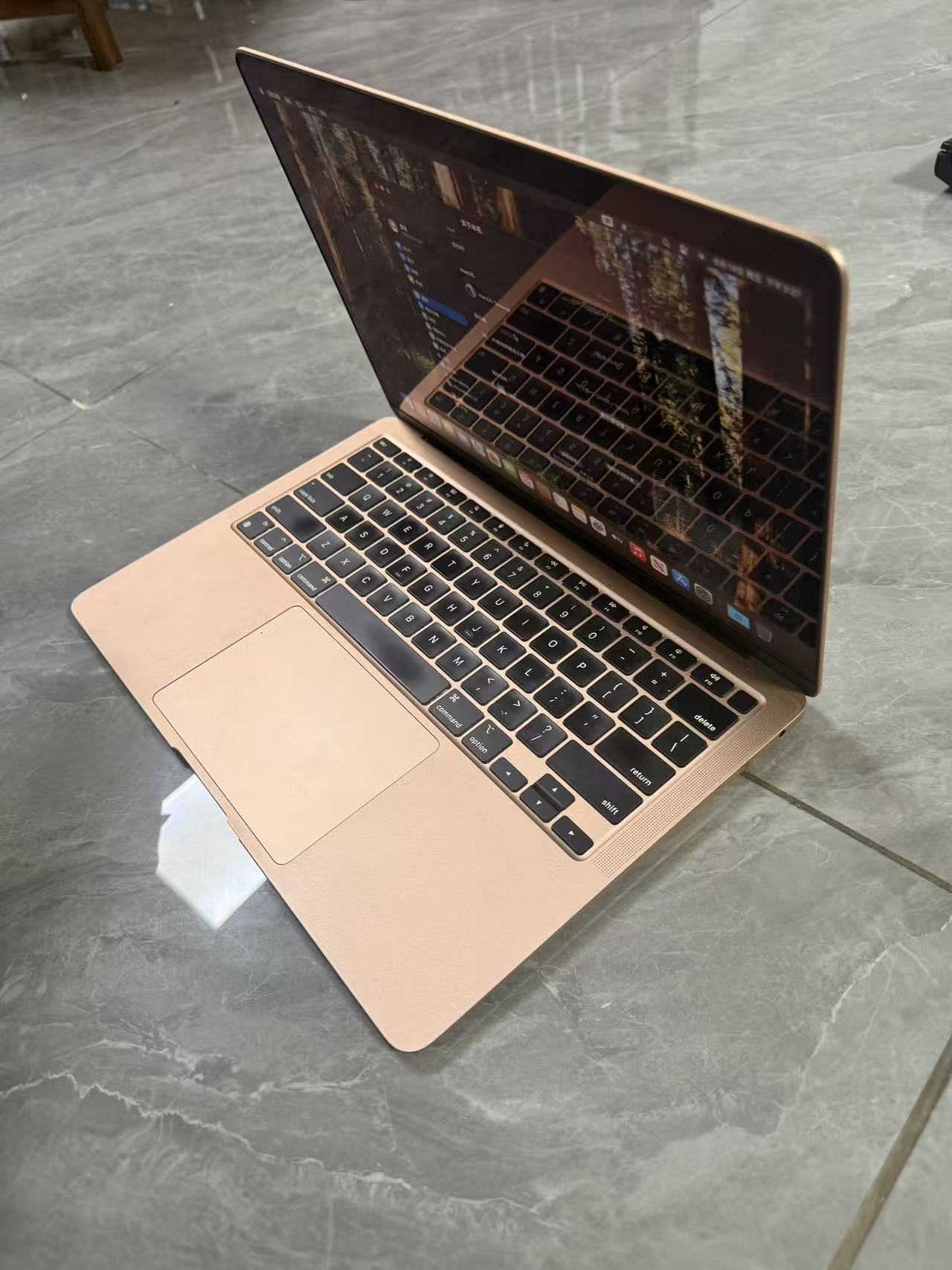 二手苹果 Apple MacBook Air M1 8GB 256GB SSD 13.3英寸 轻薄商务办公笔记本电脑