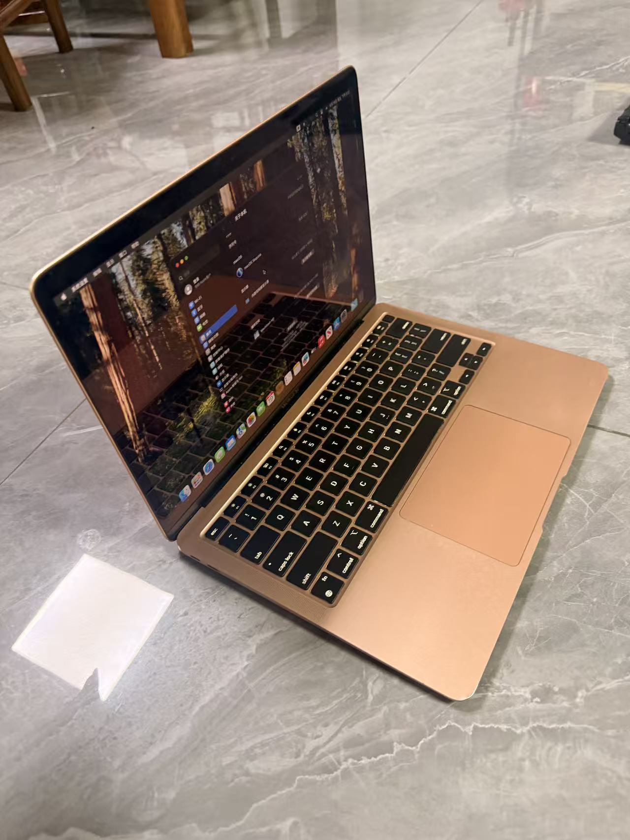 二手苹果 Apple MacBook Air M1 8GB 256GB SSD 13.3英寸 轻薄商务办公笔记本电脑