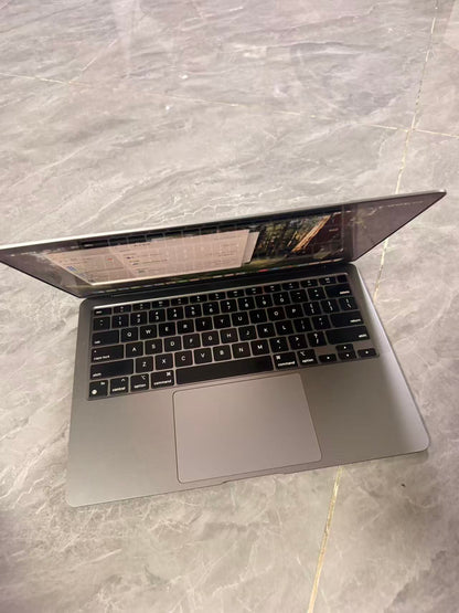 泰国二手苹果笔记本MacBook Apple MacBook Air M1 8GB 256GB SSD 13.3英寸 Retina 笔记本电脑 电池96%