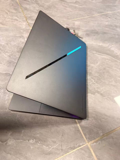 准新机 ASUS ROG Zephyrus G16 GU605MI｜Intel Core Ultra 9 185H｜RTX4070 8GB｜32GB LPDDR5X｜1TB SSD｜16英寸电竞设计师笔记本电脑