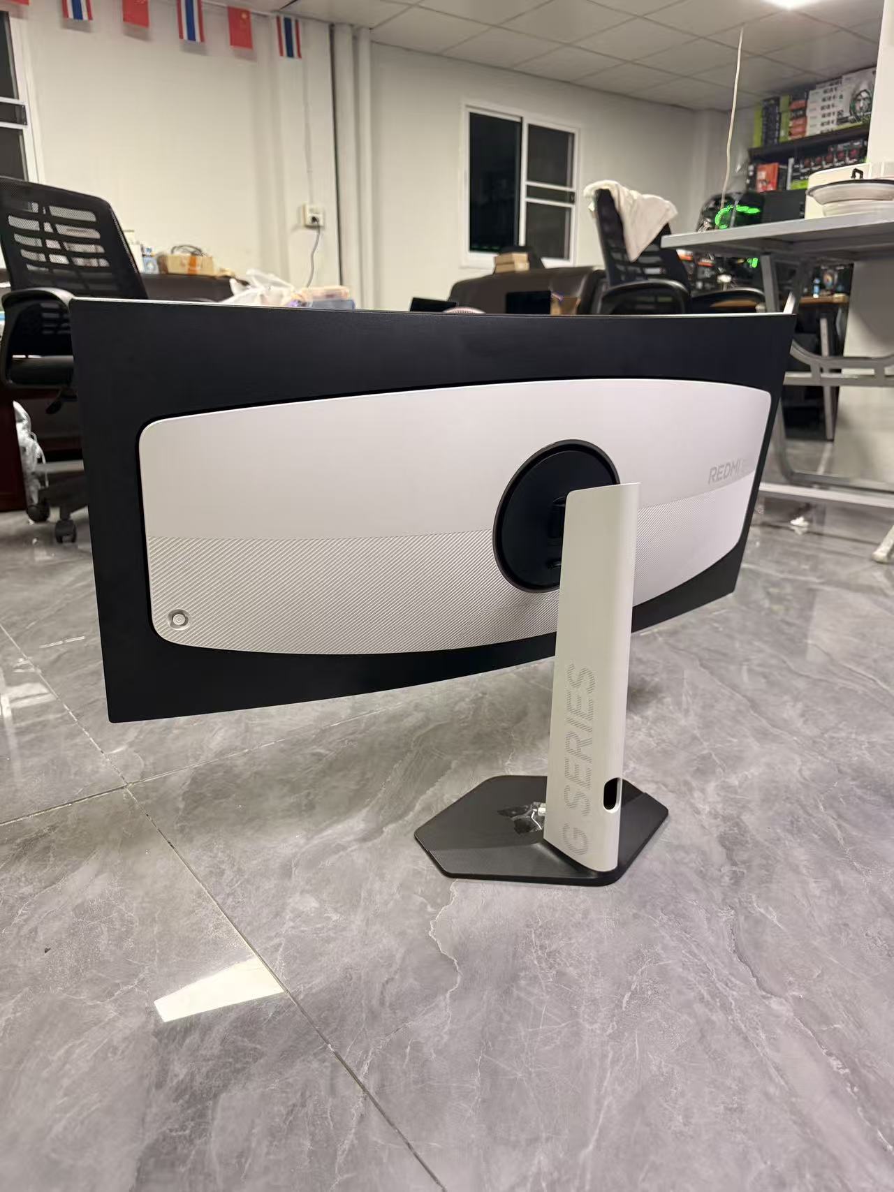 REDMI G34 34英寸电竞带鱼屏显示器 3440×1440 UWQHD 144Hz/180Hz 二手99新