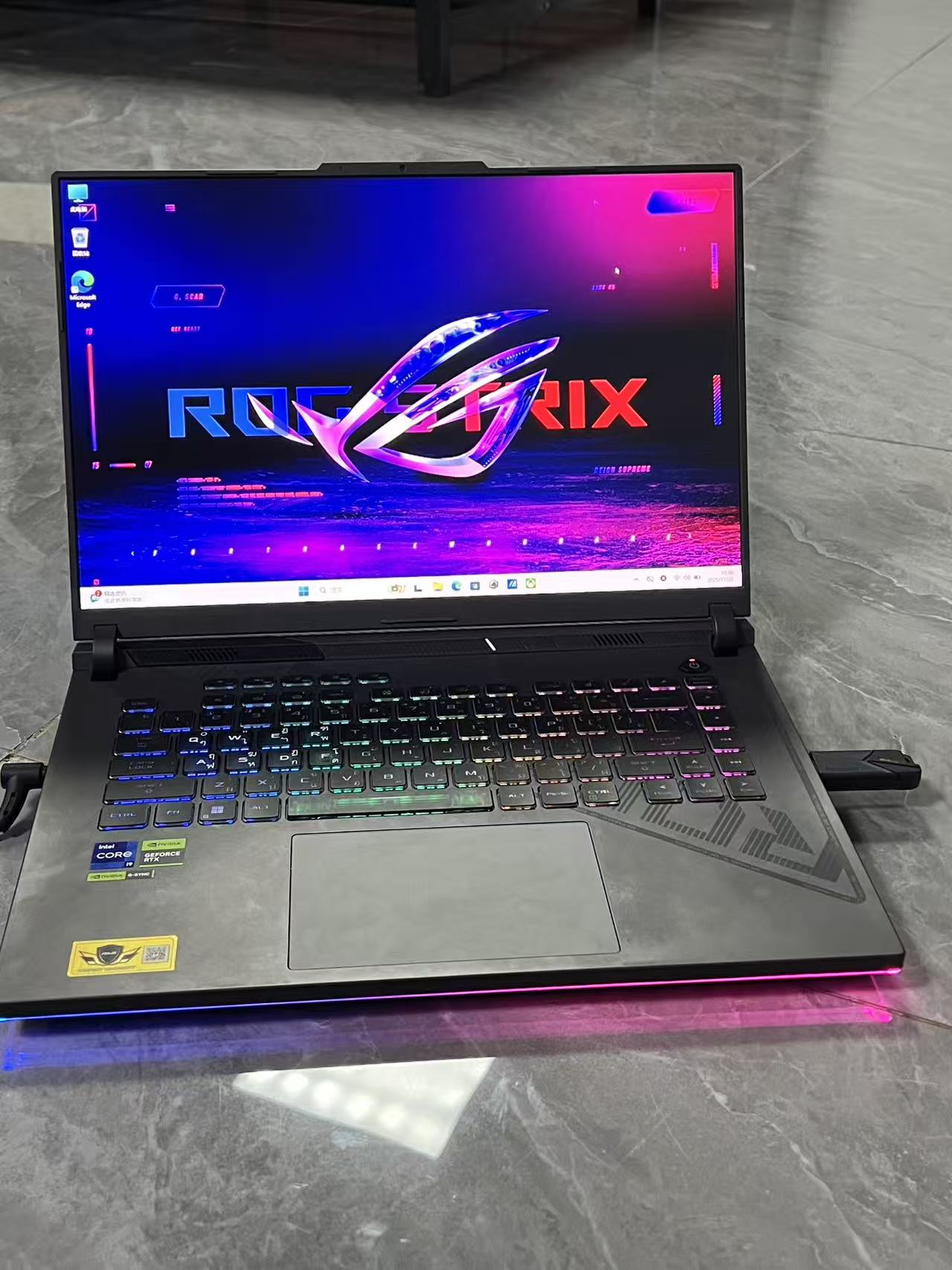 二手华硕 游戏本酷睿i9-13980HX二十四核 16GB DDR5 M.2 512GB  RTX 4050 Laptop独显 泰国现货