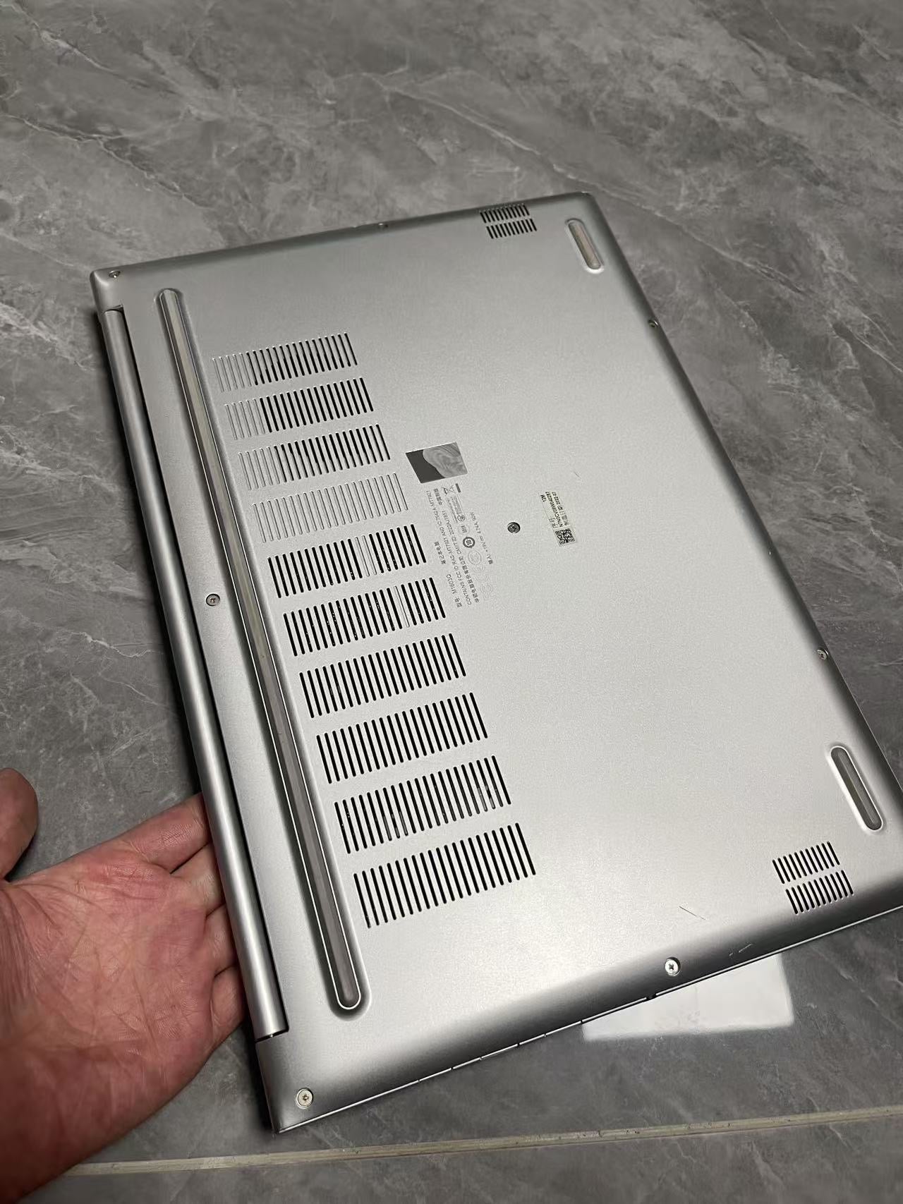 泰国二手华硕笔记本电脑16寸 AMD Ryzen 7 5800H DDR4 16G m.2 512G