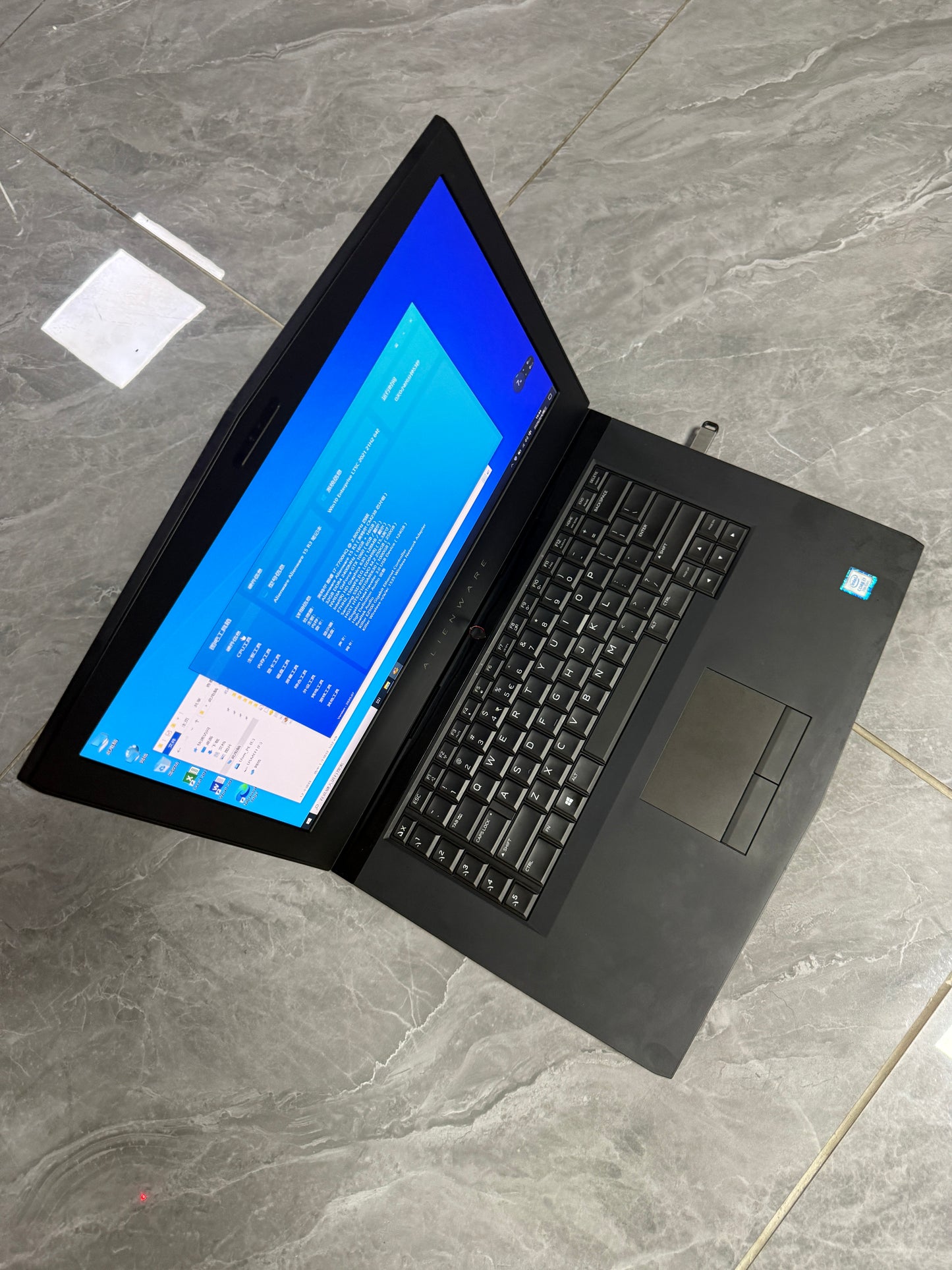 外星人游戏本I7 7700 D4 32GB 1TB GTX1060 6G 游戏笔记本电脑 二手九成新