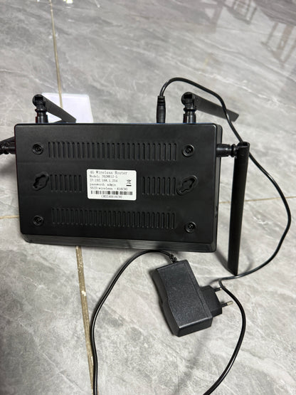 千兆二手路由器交换机 一共有9个，一个500泰铢 ￼两个800泰铢 四个1500泰铢