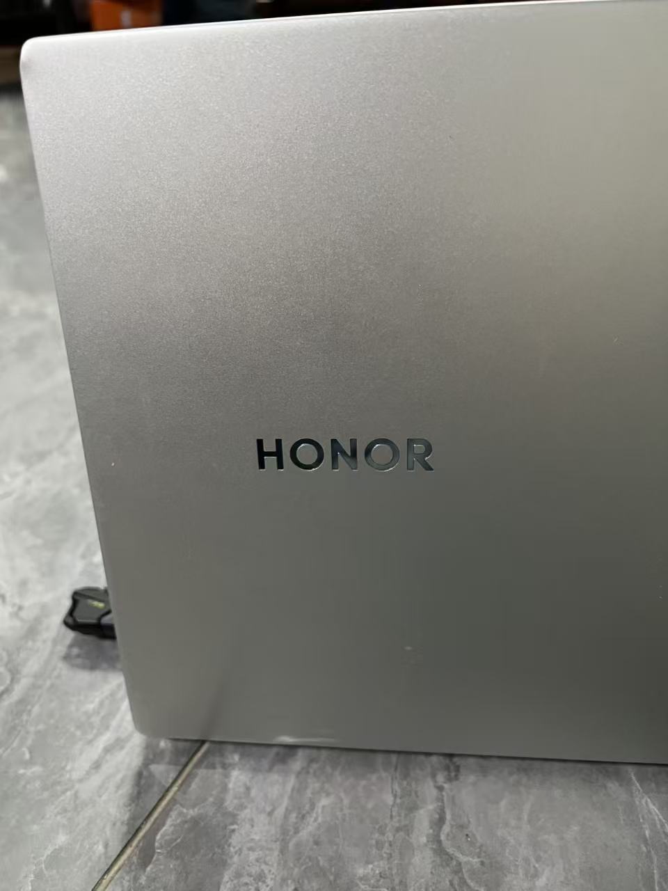 二手华为 HONOR笔记本 酷睿 i5-10210U 8GB M.2 512GB 笔记本电脑 泰国现货